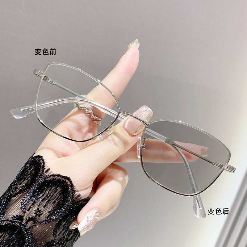 Discoloration anti-blue light myopia glasses Cross-border Advanced Non-degree European and American Metal Frame Cat's Eye Fashion Myopia Glasses